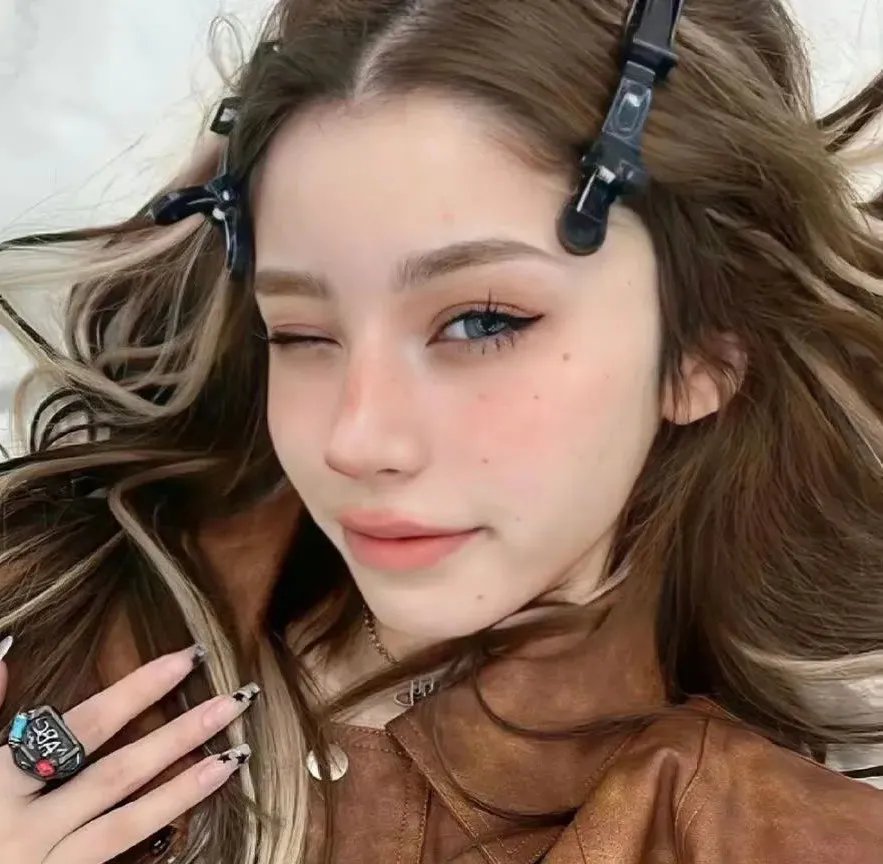 进击的皇后之真假皇后